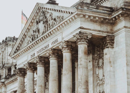 Blog-Images--Guide-to-Understanding-German-Labor-Law