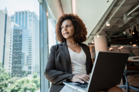 HR manager researching ACA changes in 2026
