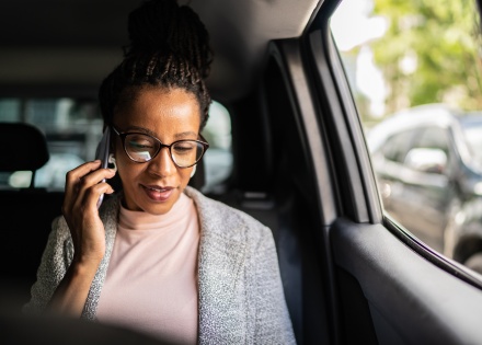 HR manager discusses getting work authorization in Poland on the phone