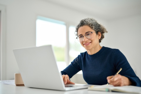 Global HR manager researching payroll tax in Burkina Faso