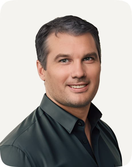 Doug Pullman Headshot, Pebl CMO